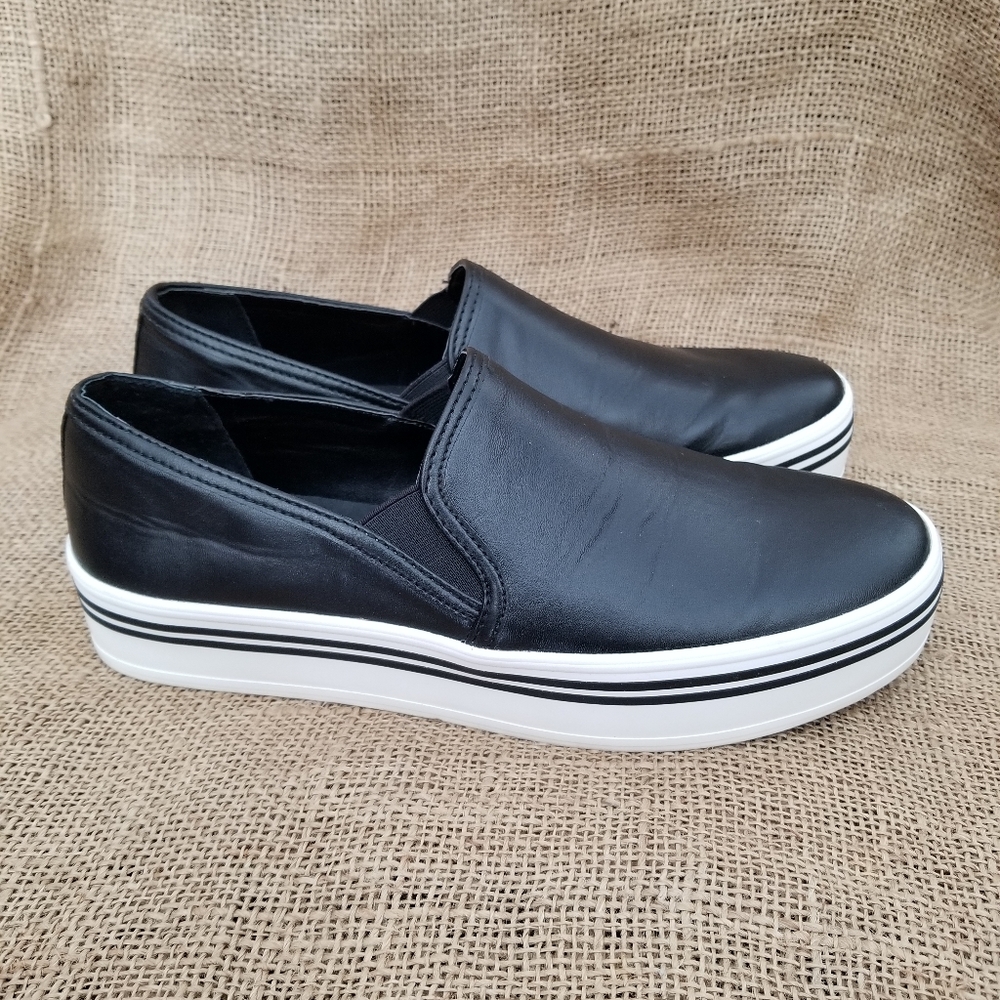 DV by Dolce Vita Platforms